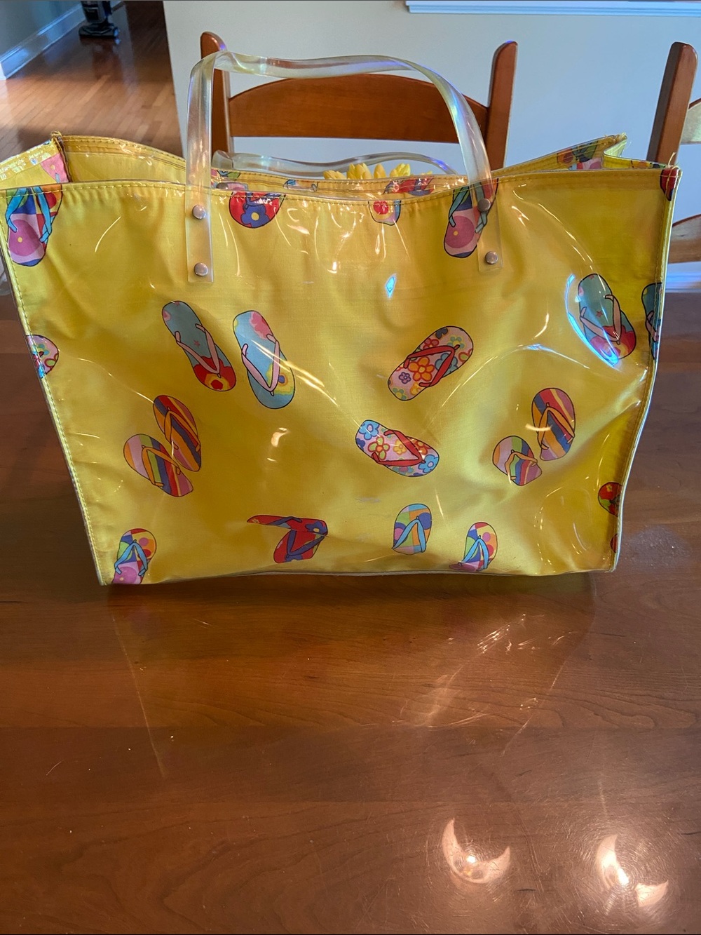 Vintage Yellow Tote with Colorful Flip-Flop Print. Interior is fabric.